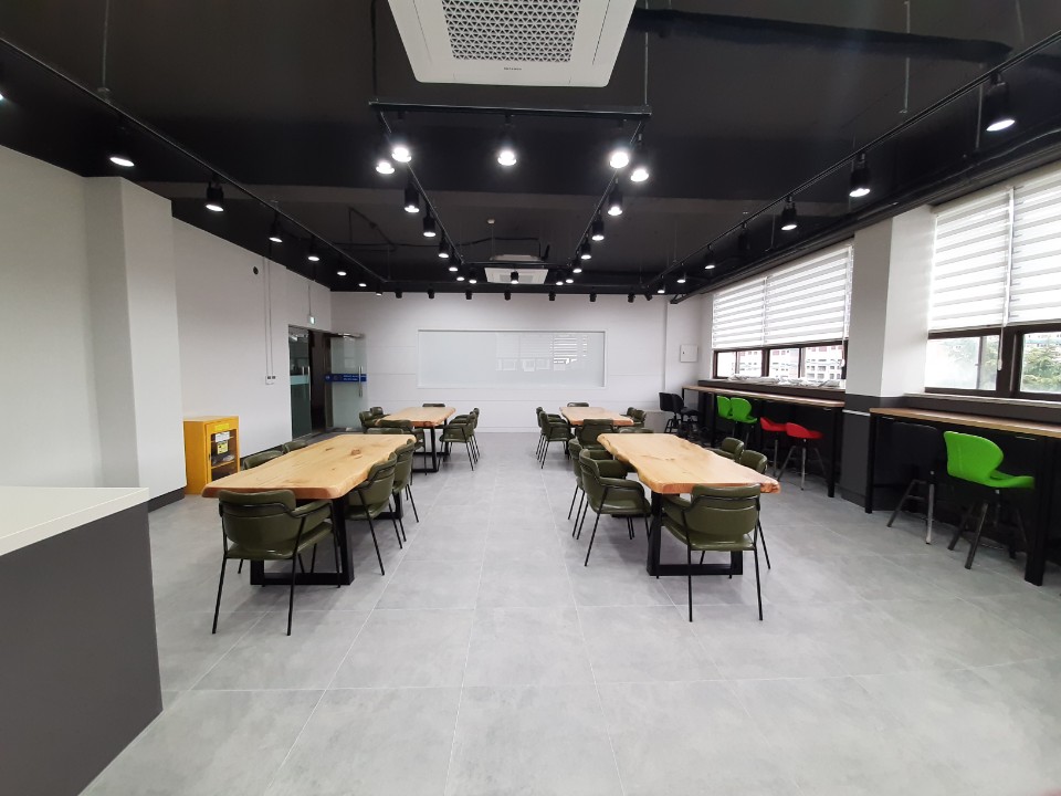프랜차이즈 세미나실 2.jpg